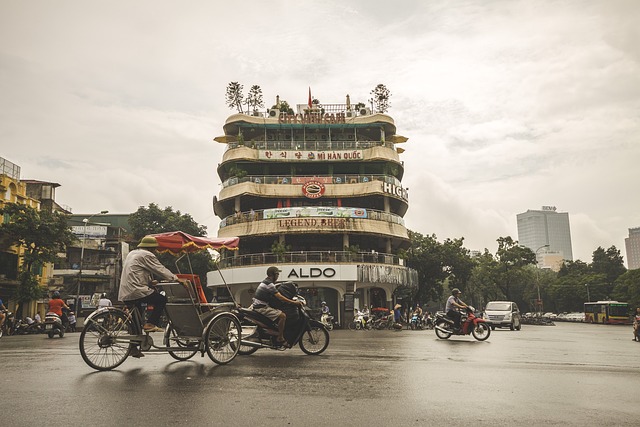 Hanoi Gezilecek Yerler, Konaklama, Yemek, Ulaşım